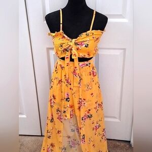 Floral 2 Piece Top & Skirt With Attached Shorts      Size XL (15-17)